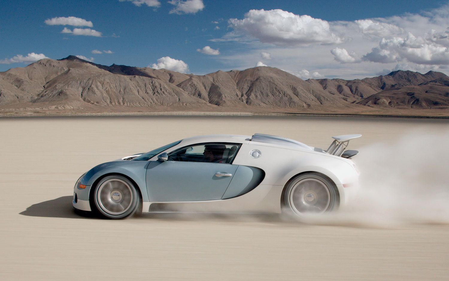 The Plot Thickens 2009 Bugatti Veyron Crash in Texas May The Plot Thickens 2009 Bugatti Veyron Crash in Texas May