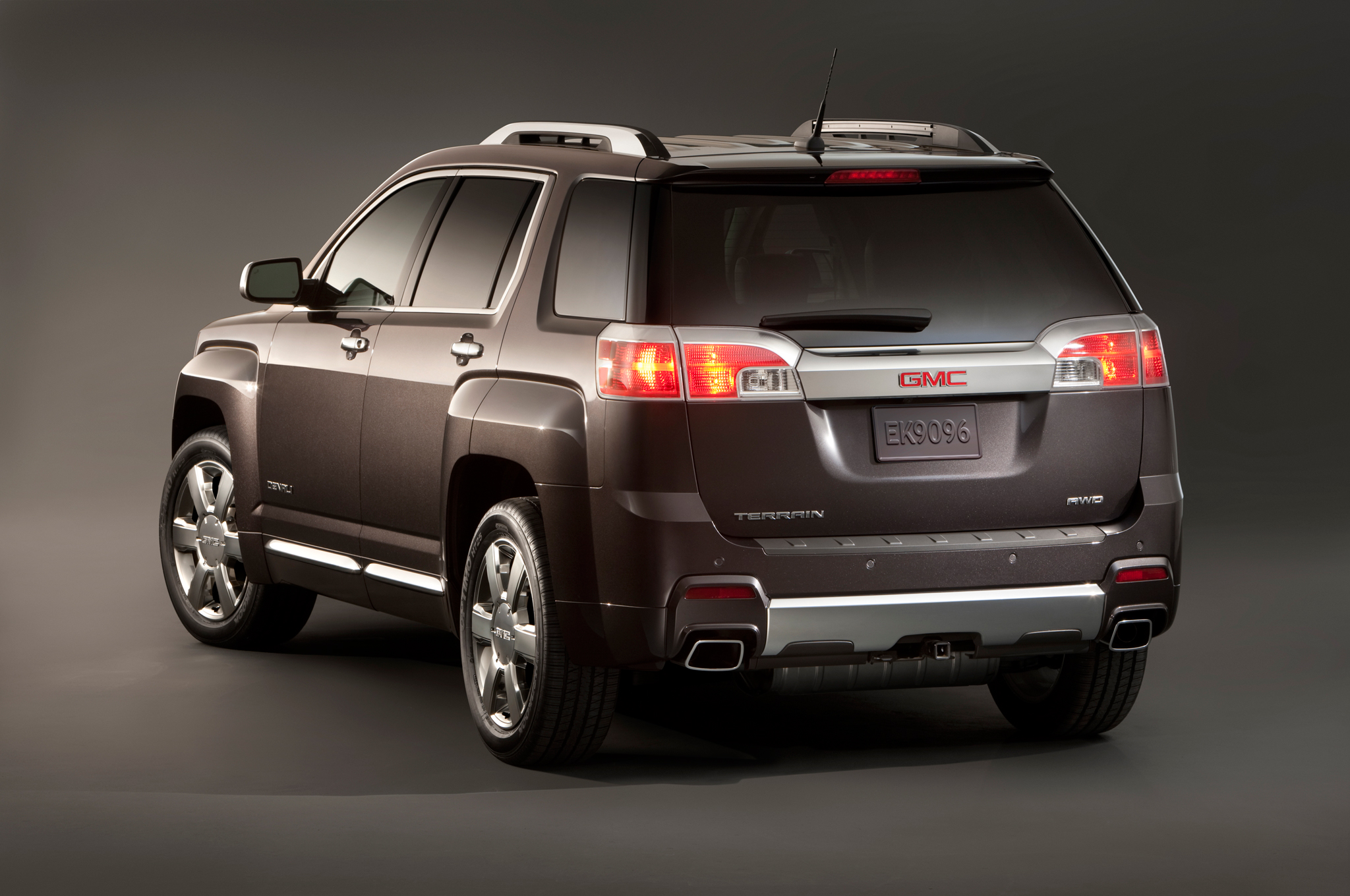 Chevy Traverse Mpg >> 2018 Chevrolet Traverse, GMC Terrain to Debut in Detroit: Report | Automobile Magazine Chevy Traverse Mpg >> 2018 Chevrolet Traverse, GMC Terrain to Debut in Detroit: Report | Automobile Magazine