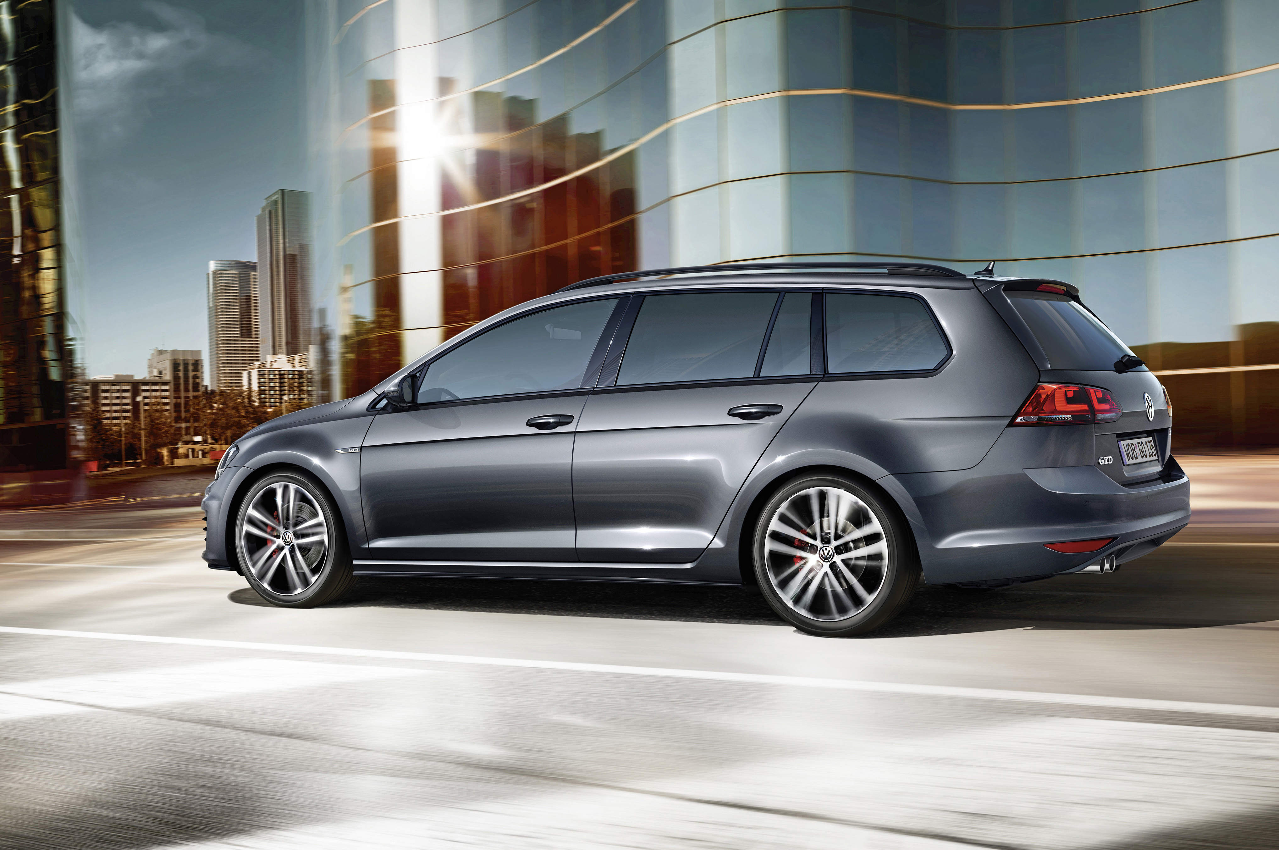 Hasil gambar untuk Volkswagen Golf Estate 2017