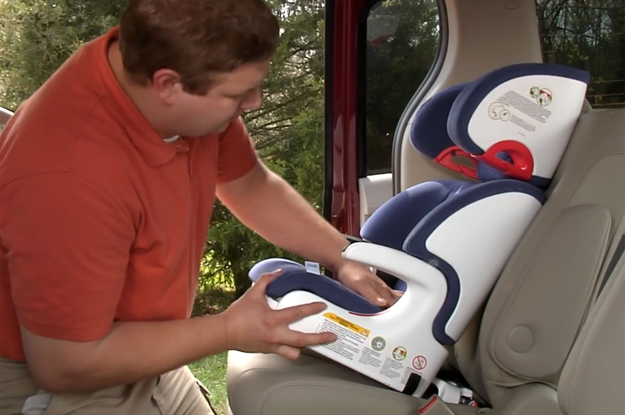 IIHS Says Only 3 New Cars Have EasytoUse ChildSeat Anchors