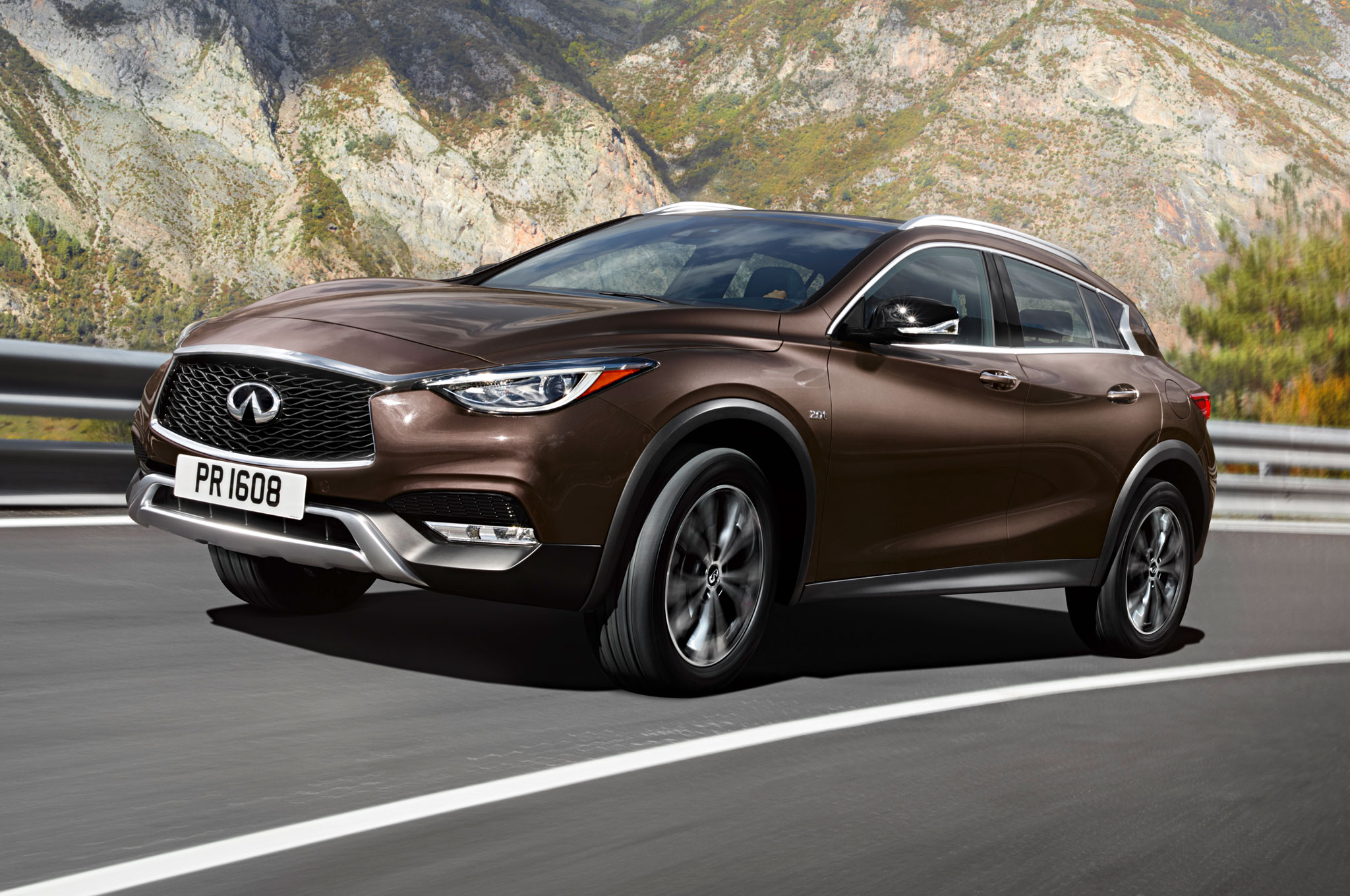 2017 Infiniti Qx30 Luxury Crossover Debuts At L A Auto Show Show More