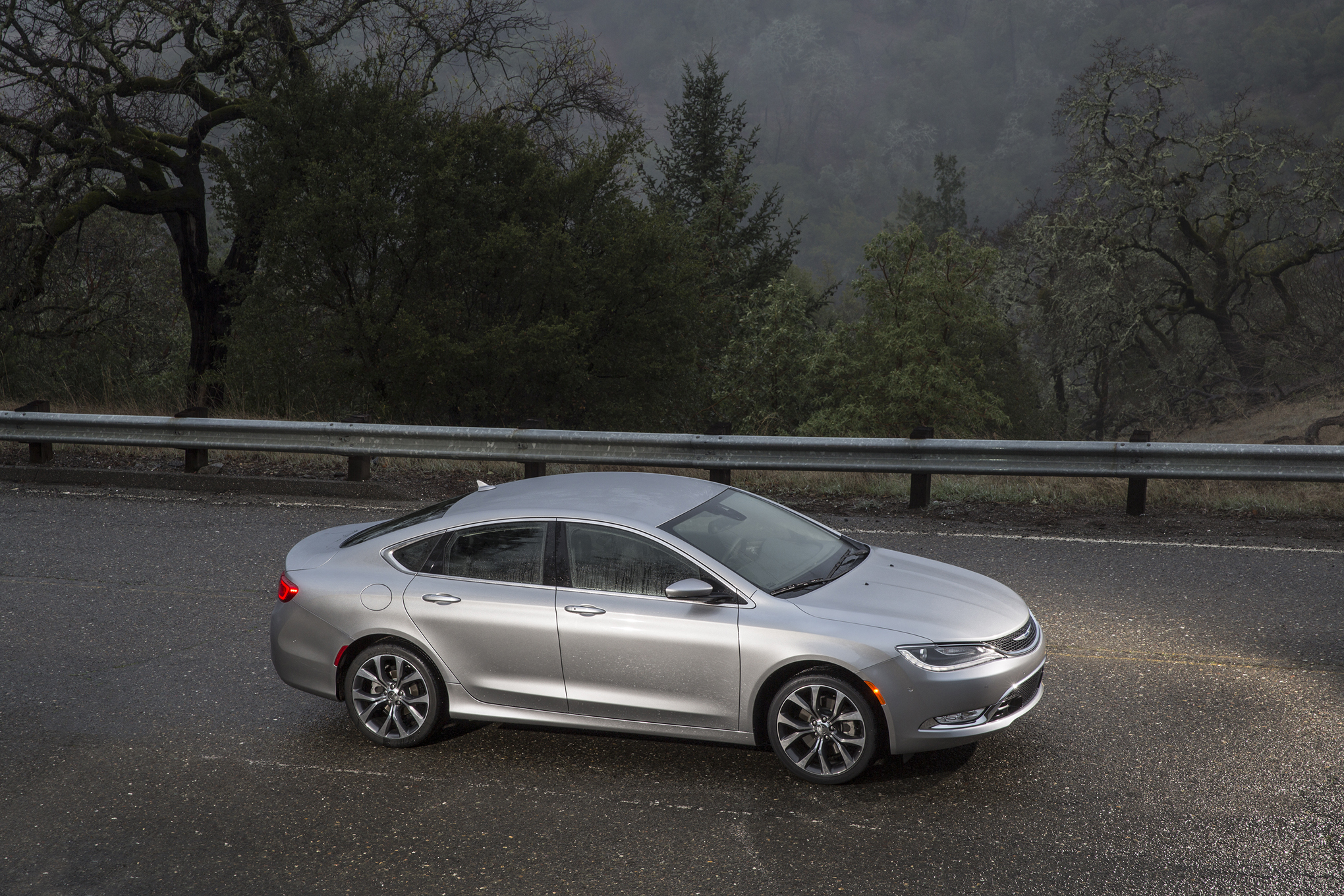 2016 Chrysler 200c Review