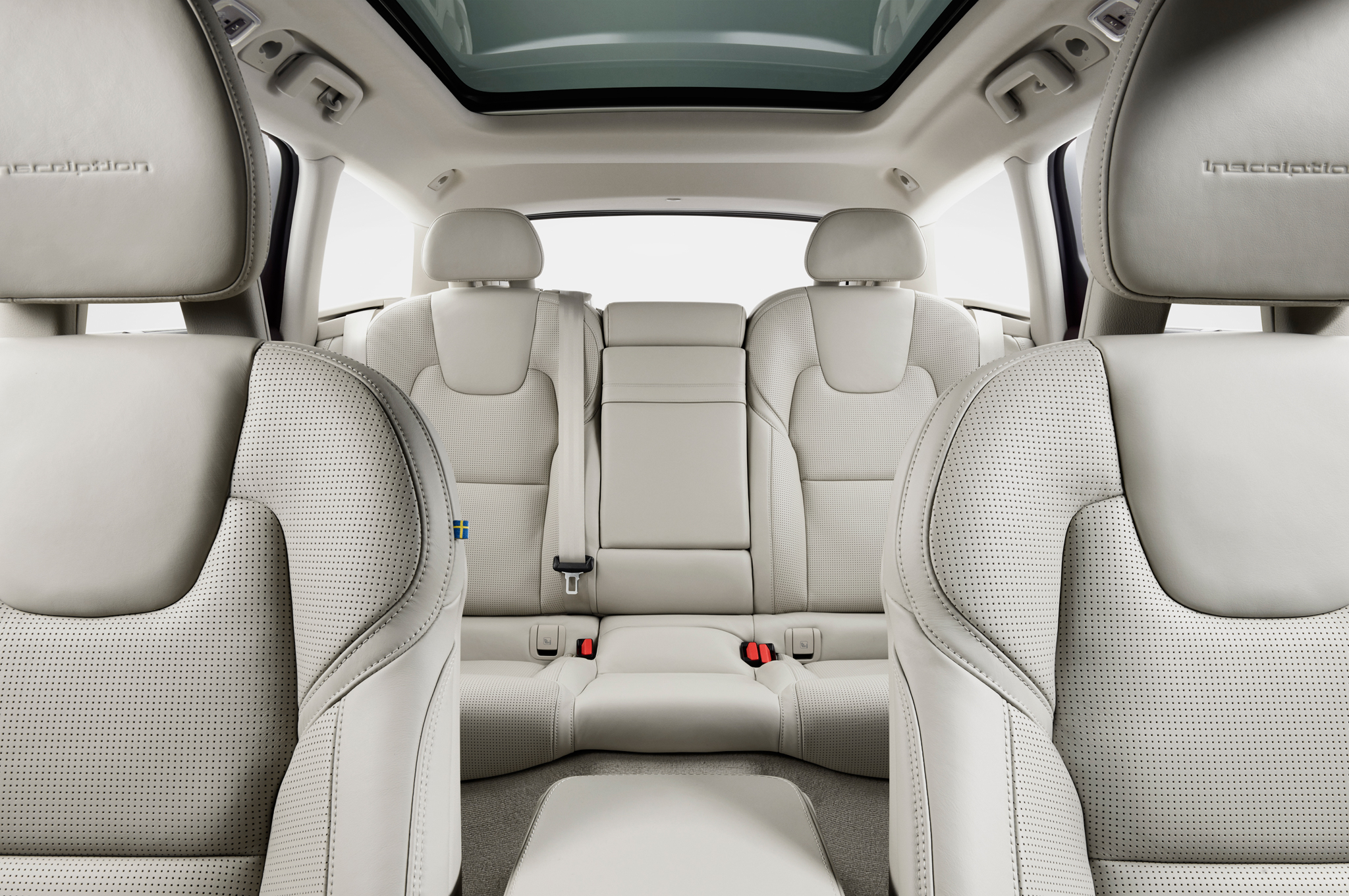 2017 Volvo V90 Brings Luxury and Style to the StationWagon Segment