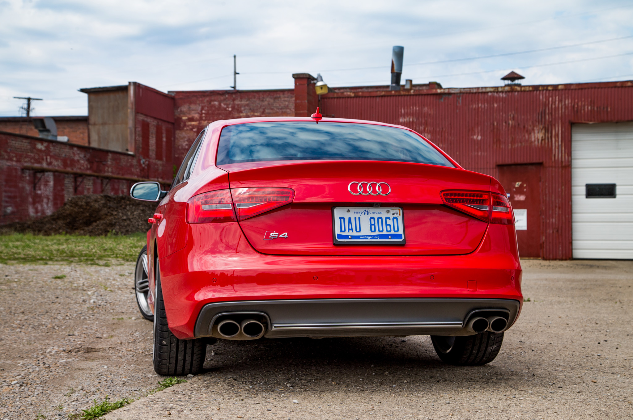 Proper Sendoff Driving the Final Audi S4 Offered with a Manual