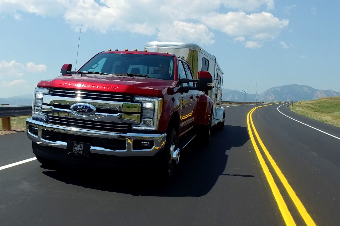2017 F 350 Super Duty front view in motion
