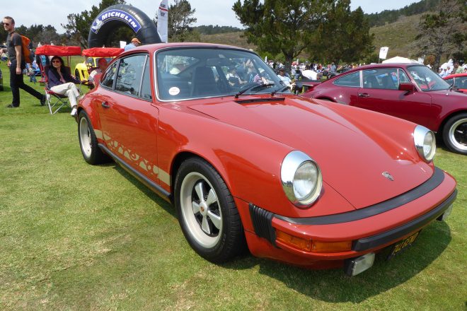 Porsche 911 Carrera front three quarter