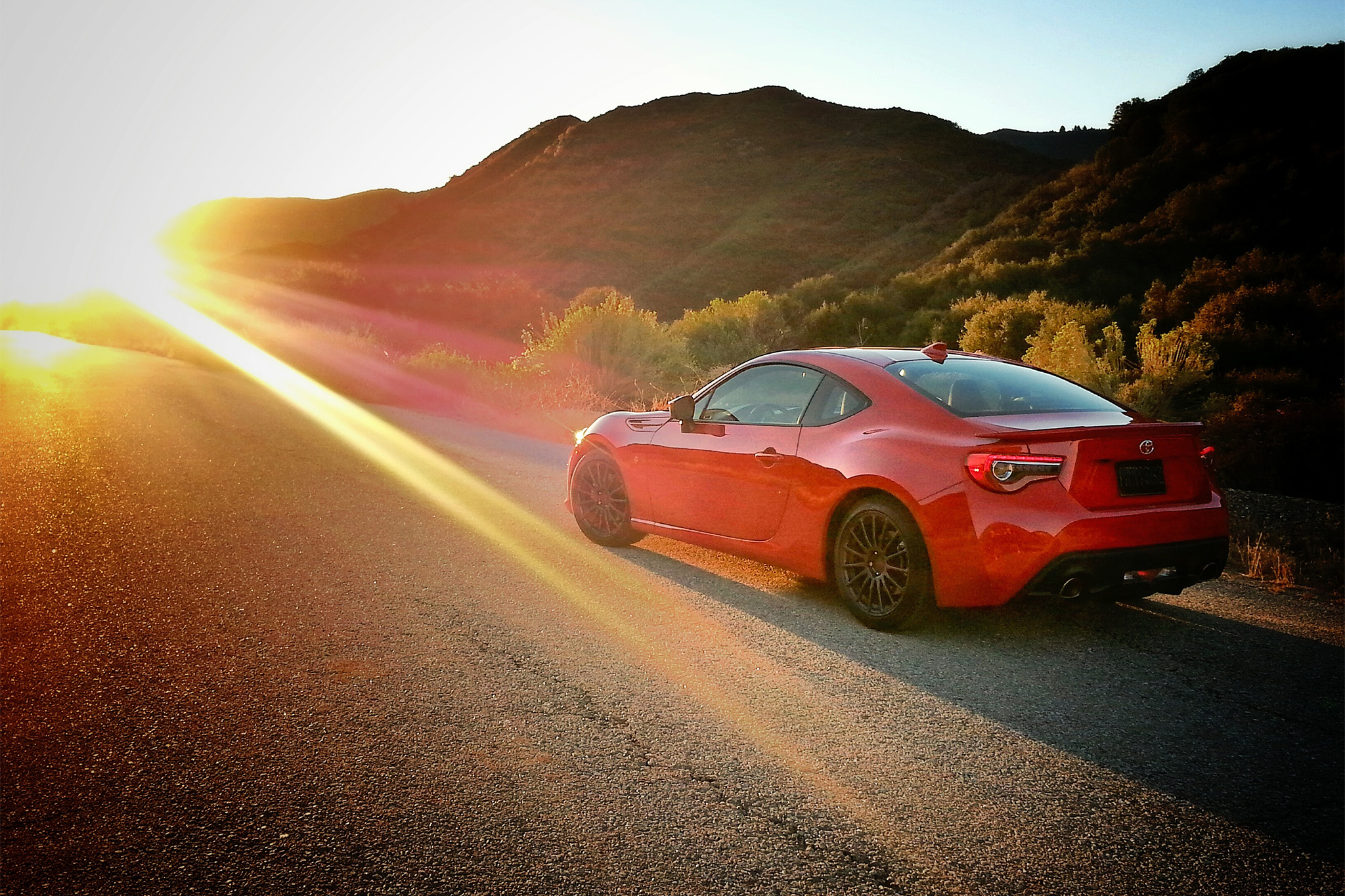 2017 Toyota 86 rear three quarter 03