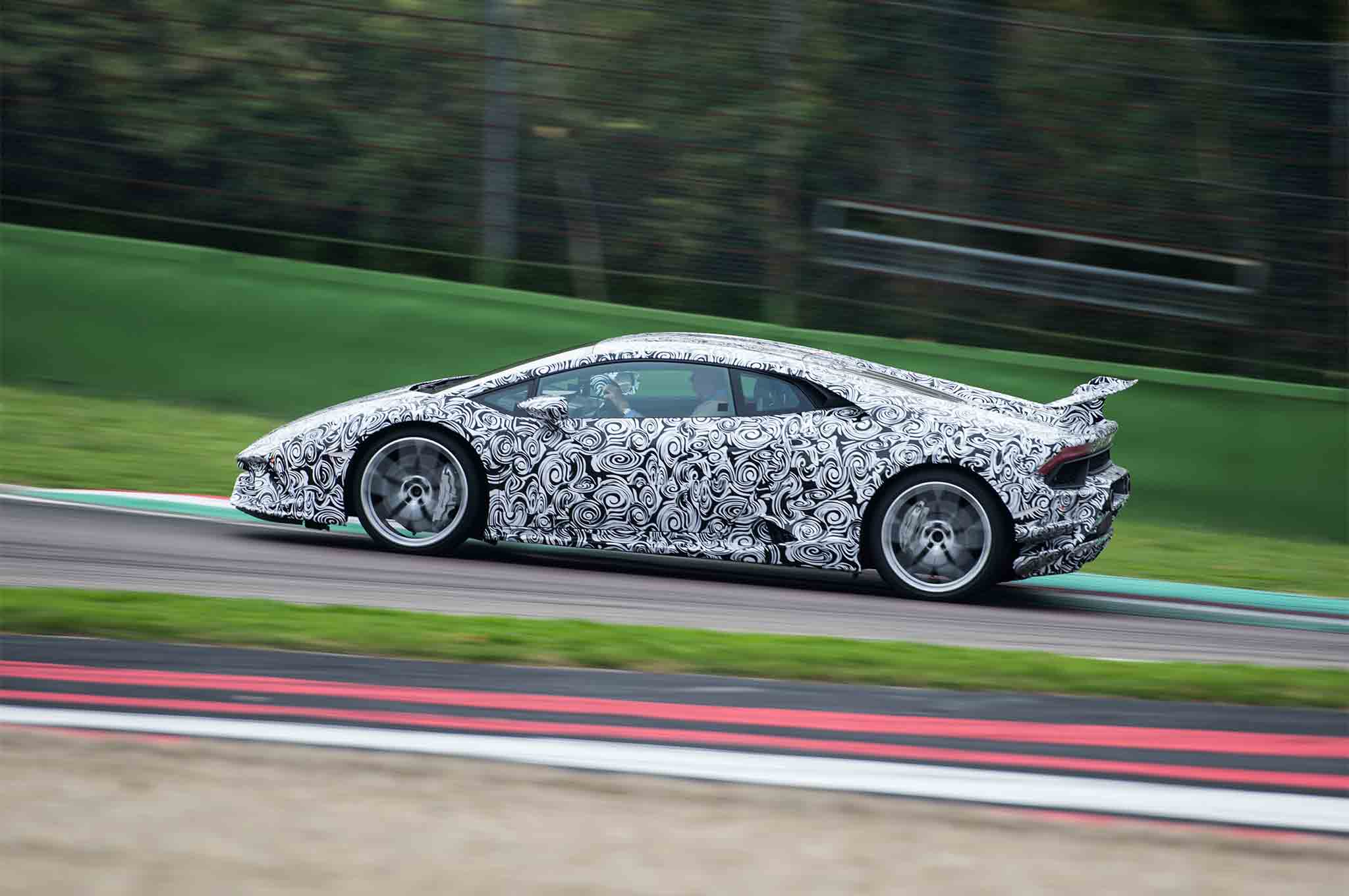 Lamborghini Huracan Performante Prototype side profile in motion 02