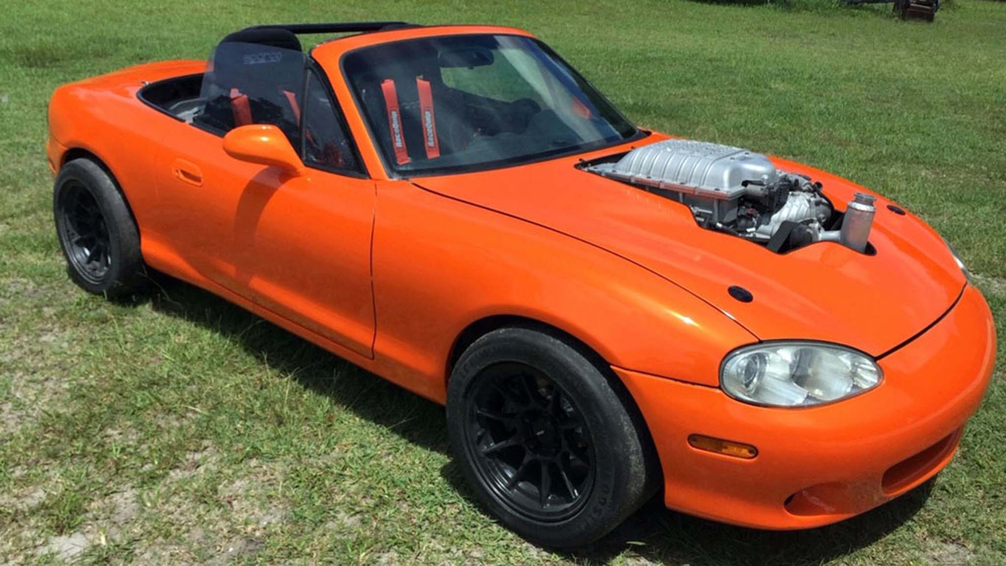 1999 mazda miata hellcat front three quarter 1