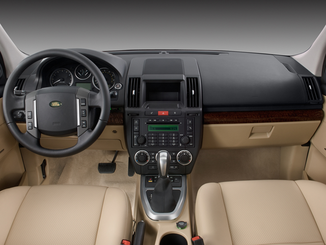 2009 Land Rover Lr2 Hse Crossover Suv Review 22 25