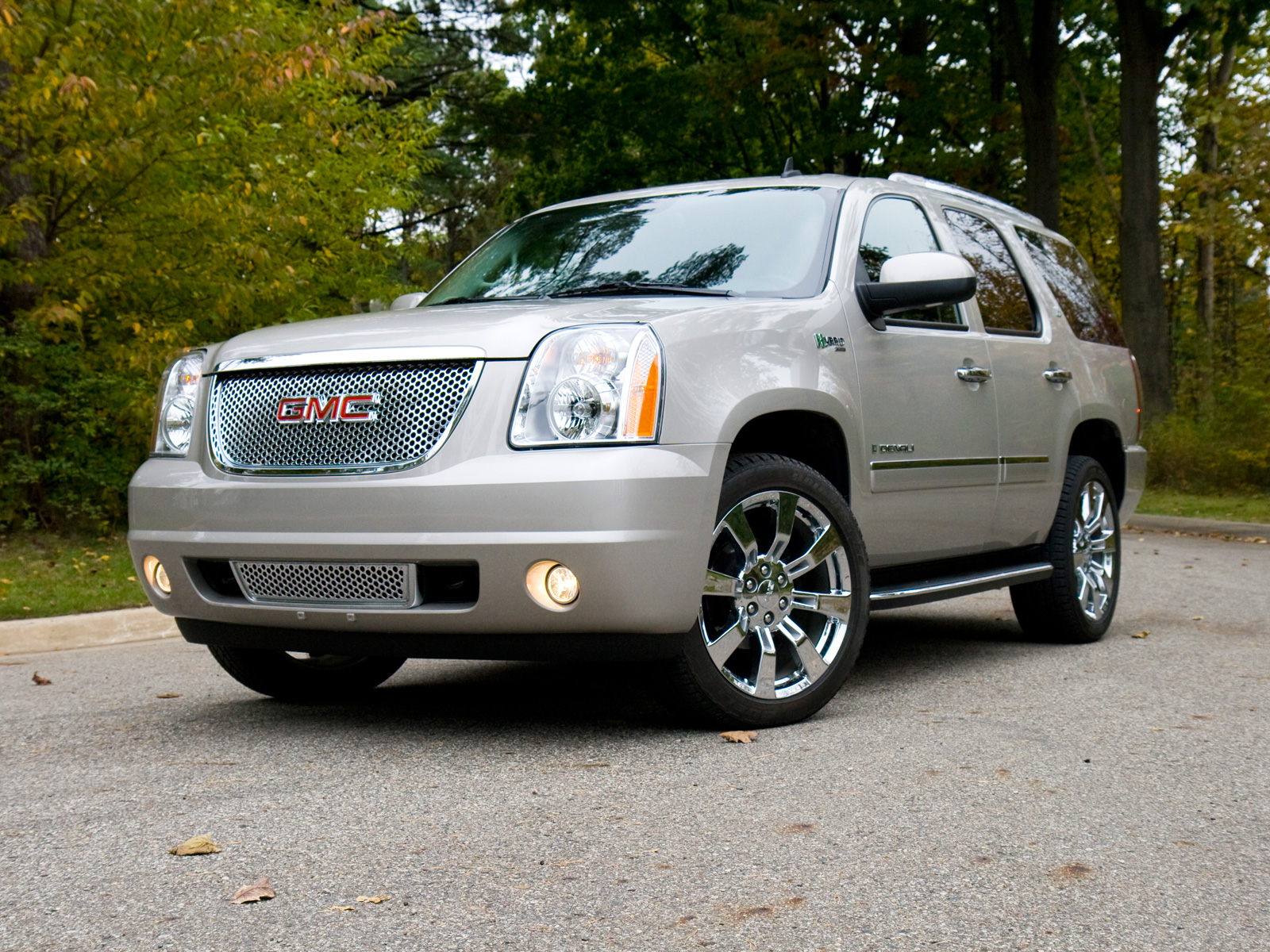 2009 Gmc Yukon Denali Hybrid Luxury Suv Review Show More