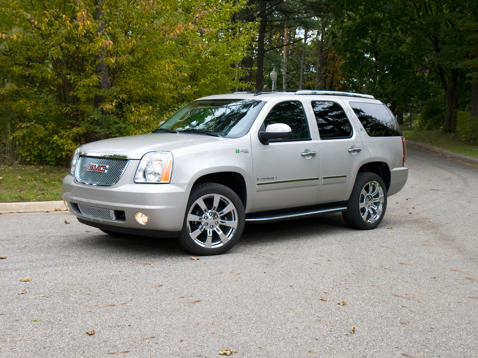 2009 Gmc Yukon Denali Hybrid Luxury Suv Review Show More Green Machinery Denali