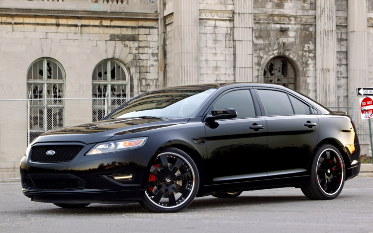 Ford Shows 2012 Taurus Police Interceptor Stealth Concept