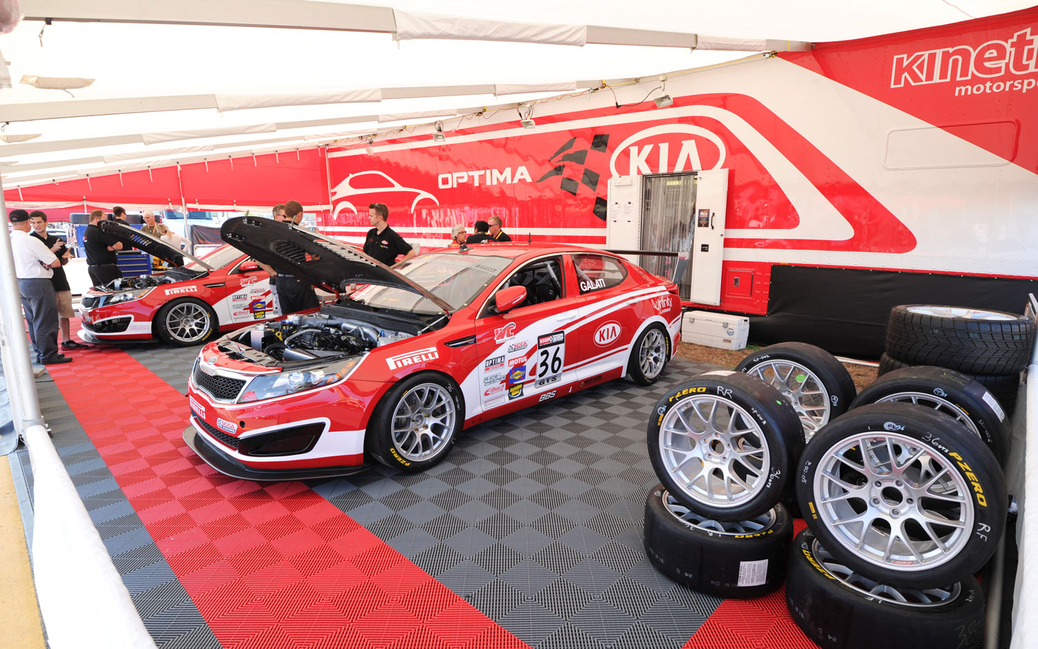 Kia Optima Drivers Pleased With First Season Performance In Pirelli Edward