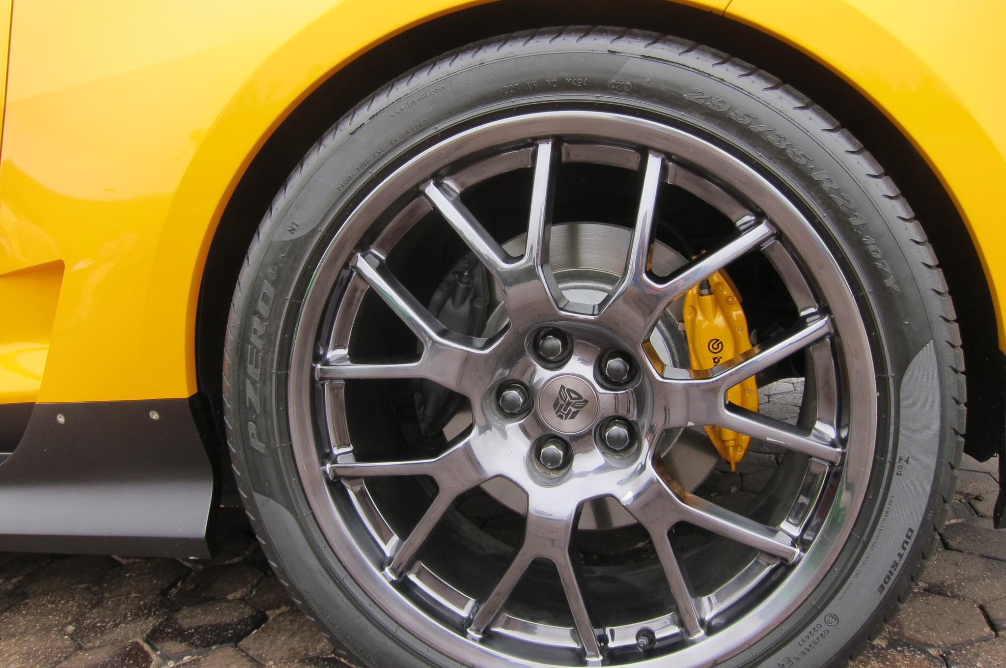 Gm Design Shows Off Transformers 4 Movie Cars Automobile Photo Gallery