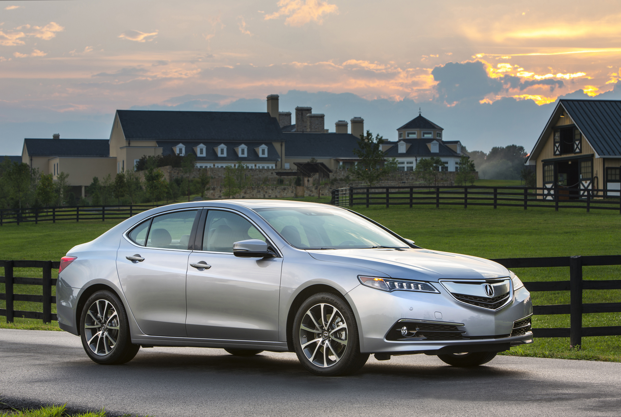 2015 Acura TLX Earns IIHS Top Safety Pick+ Rating