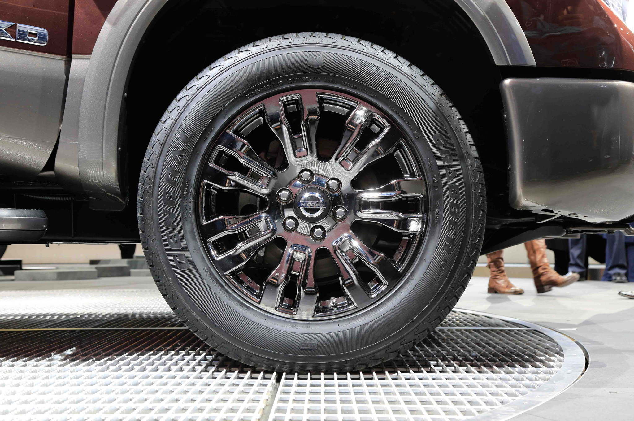 2016 Nissan Titan XD Debuts at Detroit Auto Show