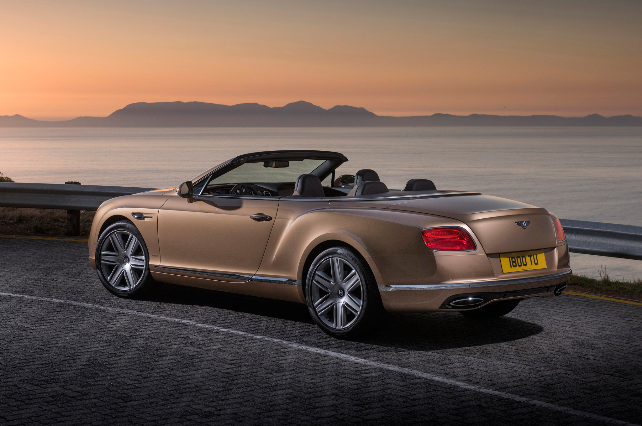 Bentley Continental Gt And Flying Spur Facelifts Heading For Geneva Bentley Flying Spur