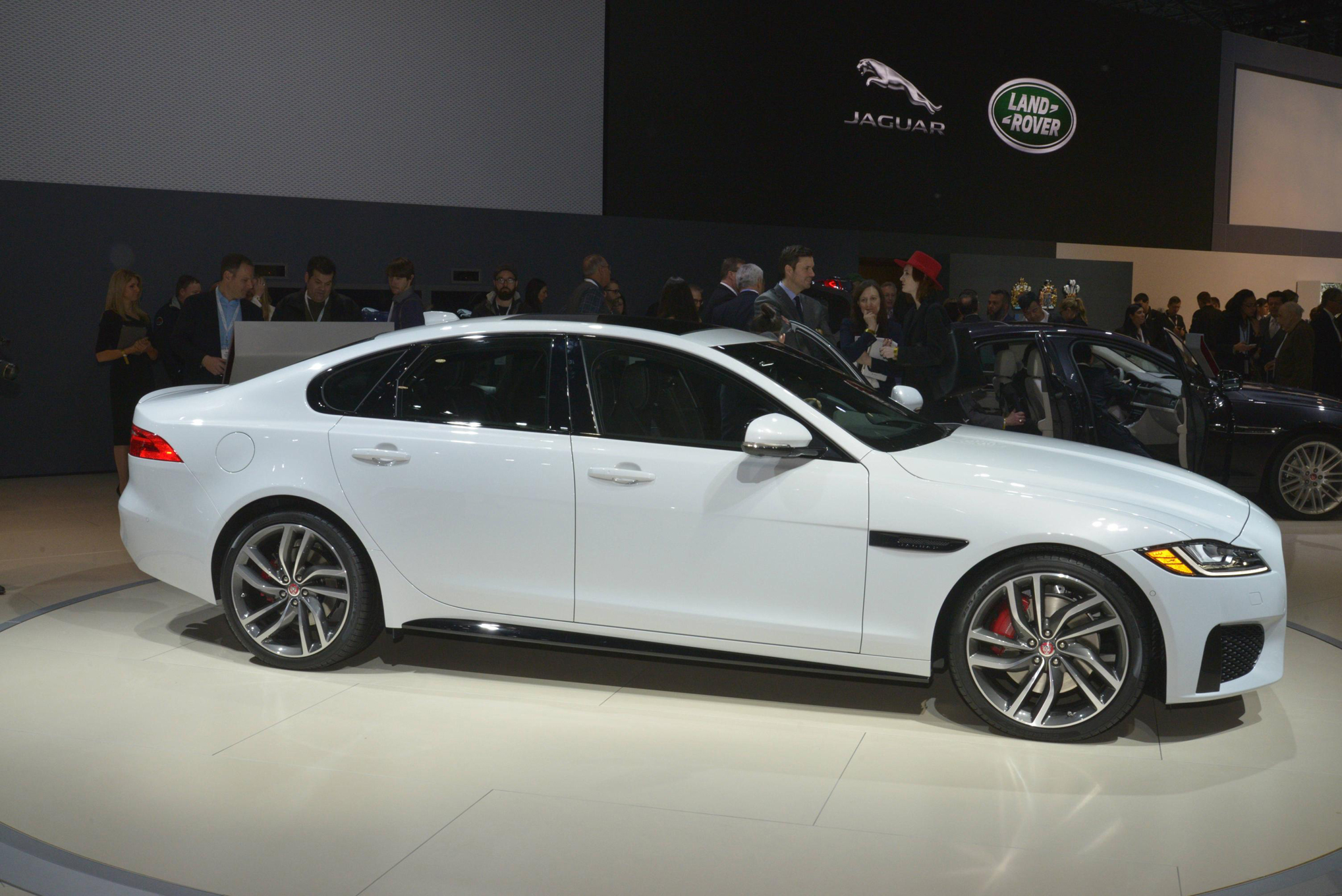 2016 Jaguar Xf Sheds Weight In Its Second Generation 1 74