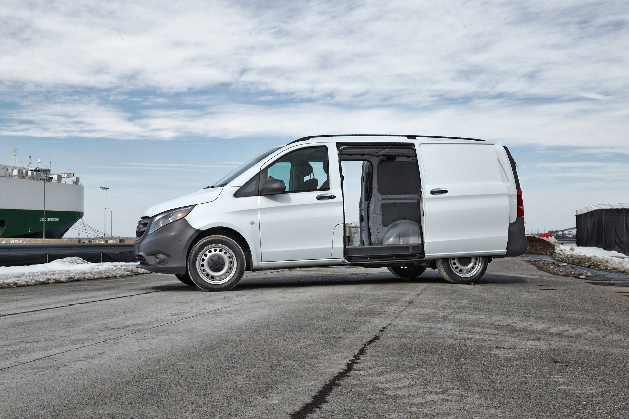 2016 Mercedes Benz Metris Commercial Van Detailed The Mercedes Benz