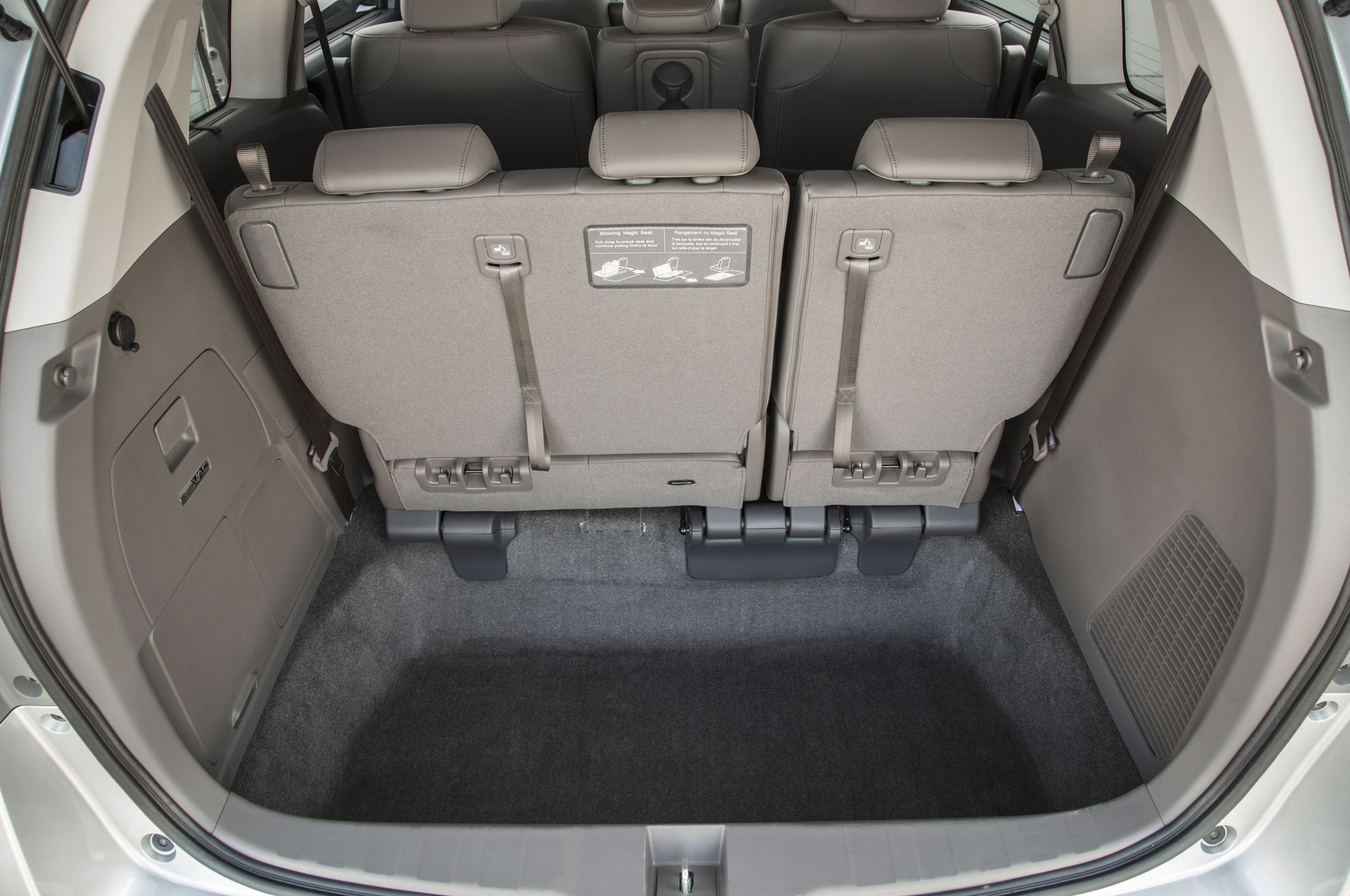 2016 Honda Odyssey Adds SE Trim with More Standard Features