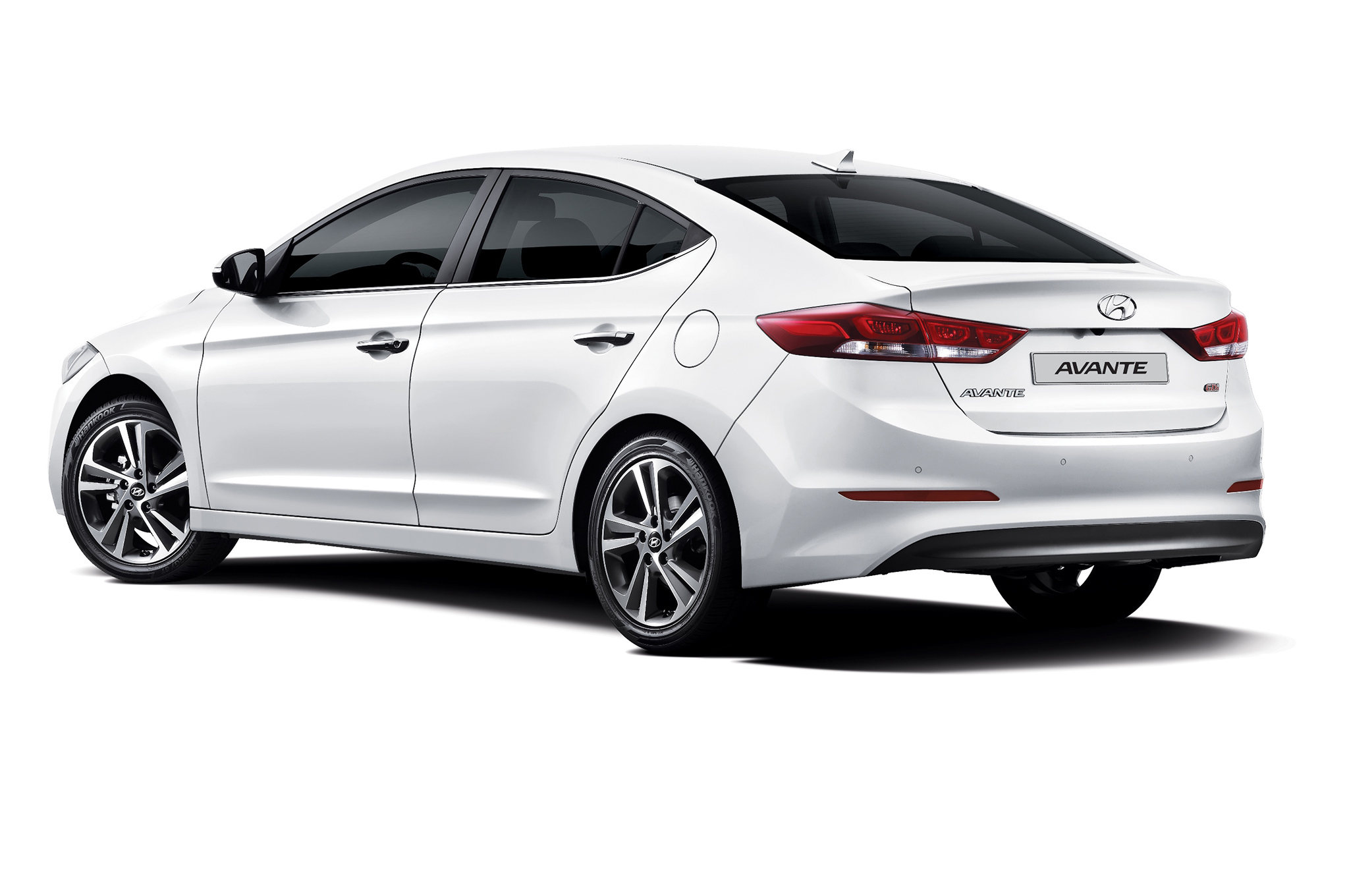 2017 Hyundai Elantra Debuts In Korea With Sharper Styling 2 4