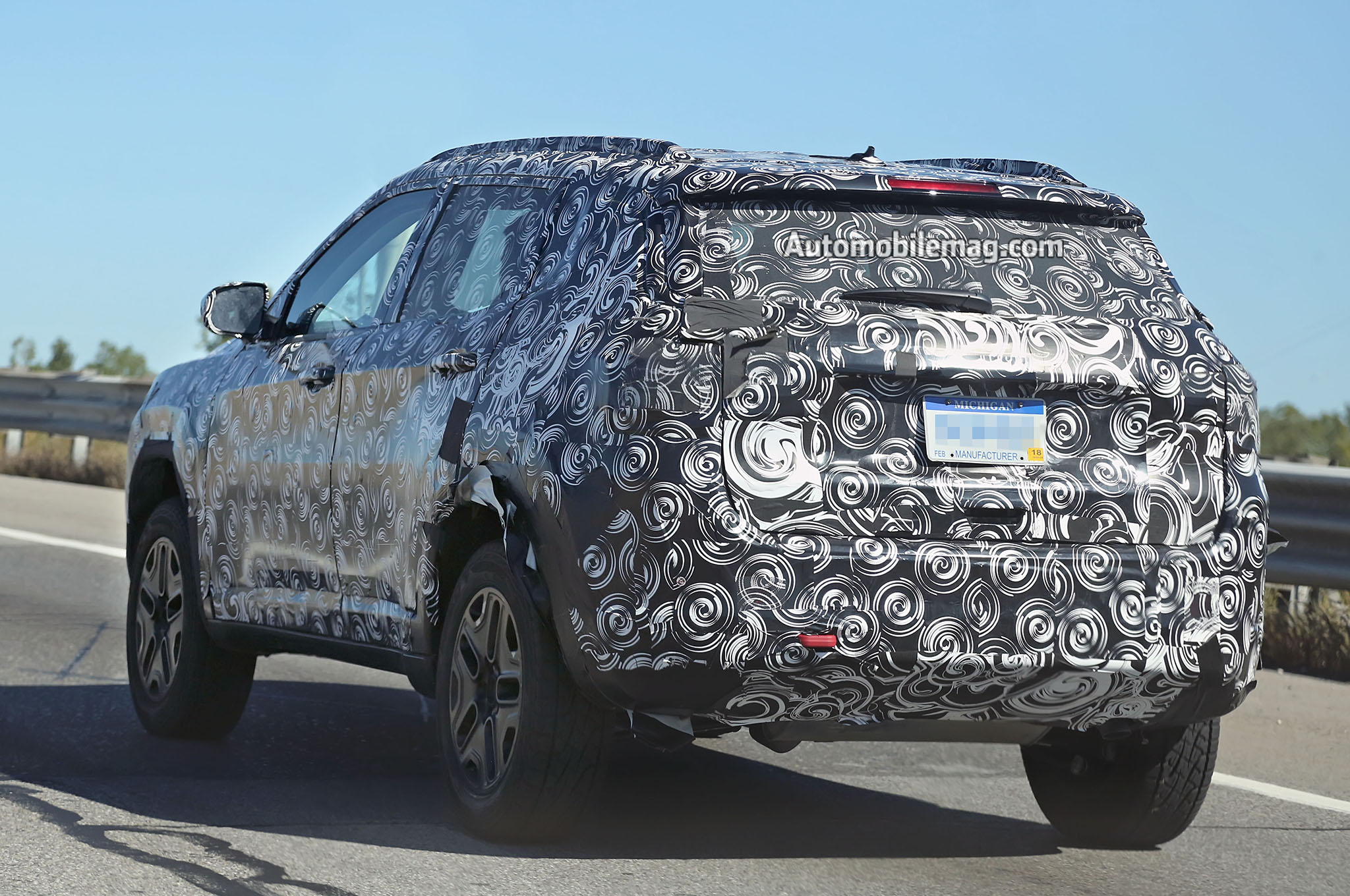 Jeep Patriot Comp Replacement Spied With Grand Cherokee Like Look Show More