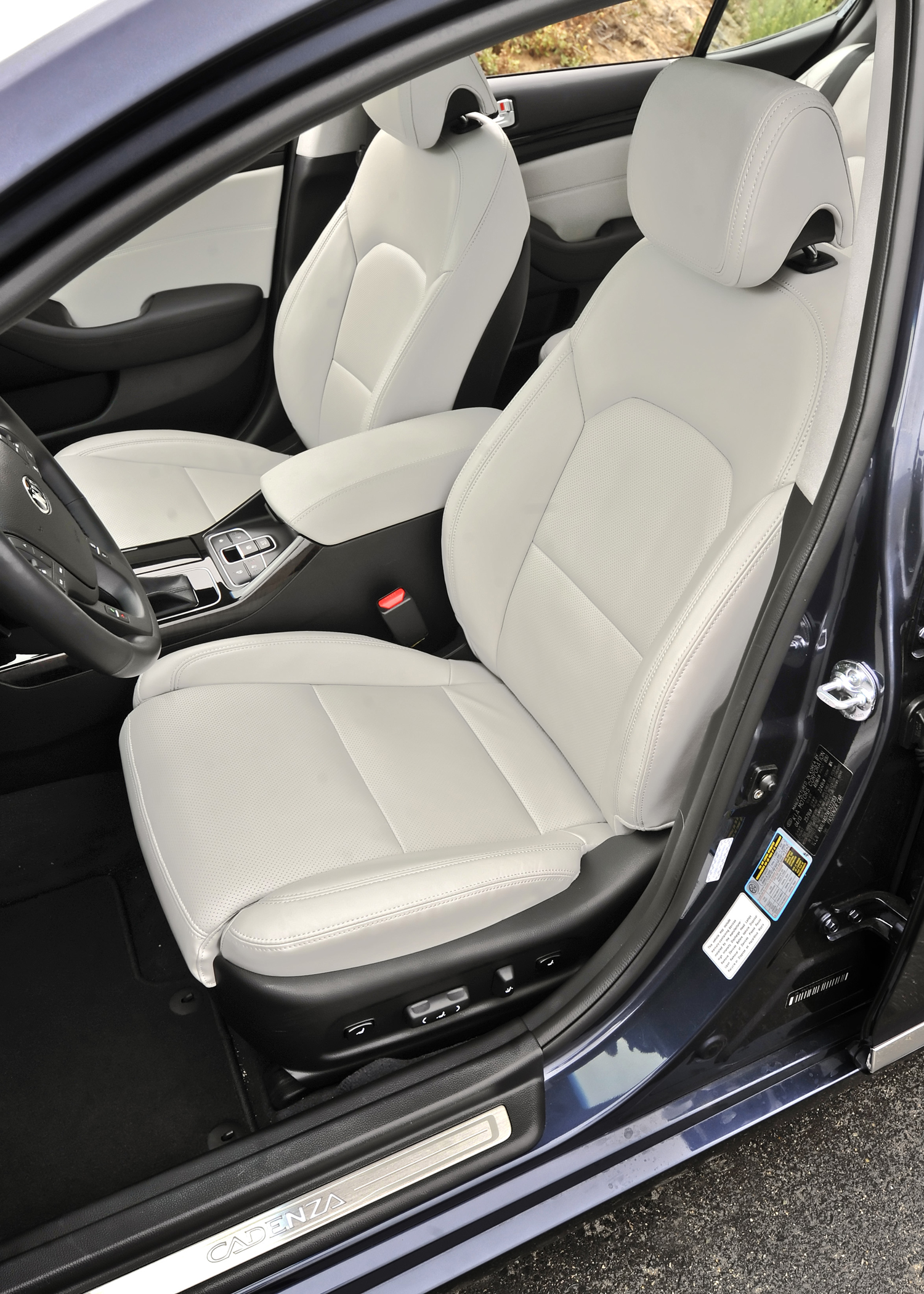 2017 Kia Cadenza Previewed In Design Sketches