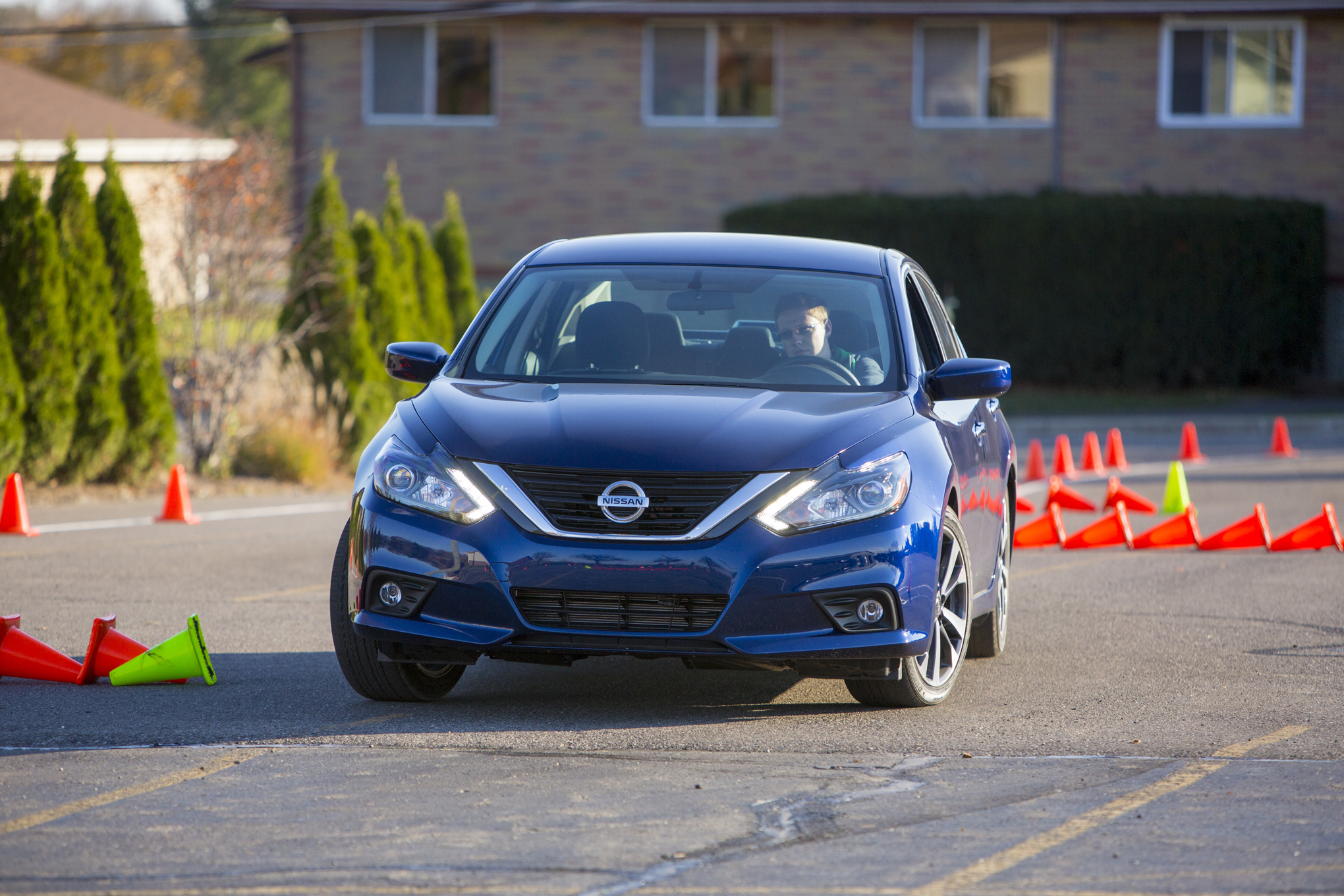 2016 Nissan Altima SR Review