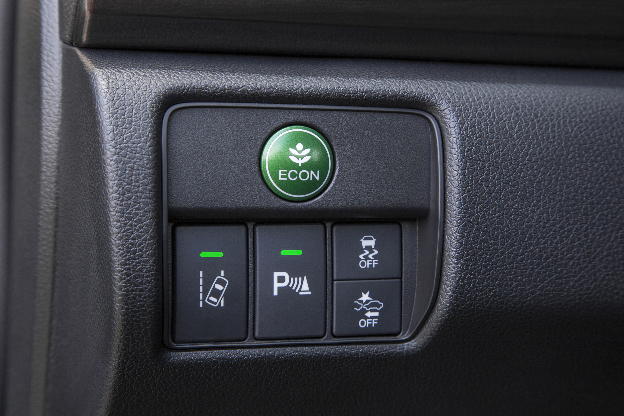 PreCollision Braking Systems Reduce RearEnd Crashes by 39 Percent