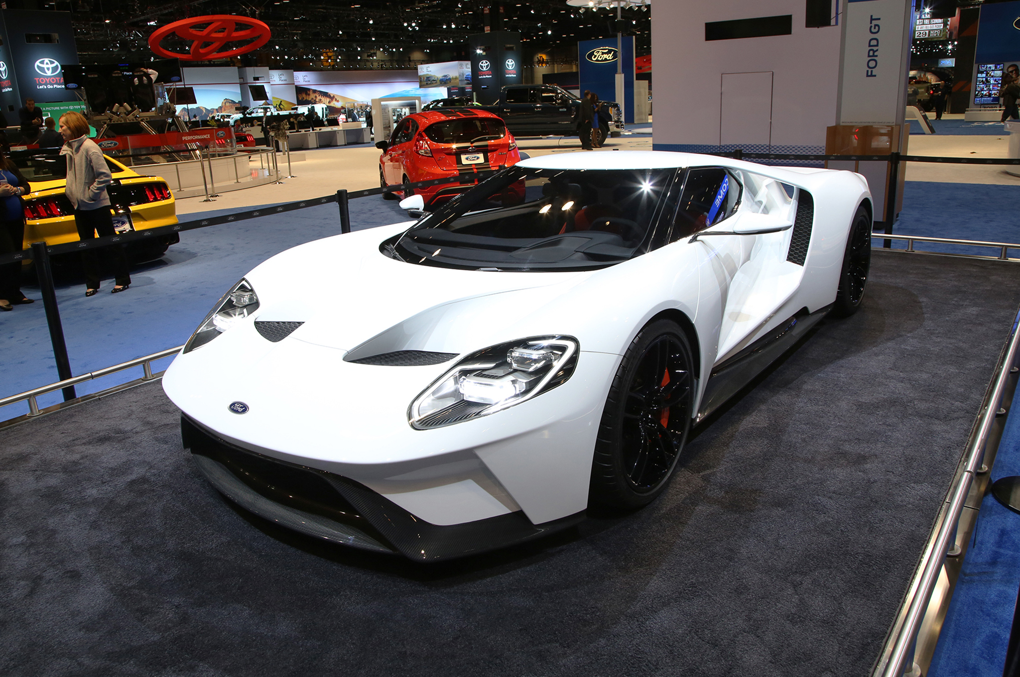 The Exotics and Supercars You Need to See at the Chicago Auto Show