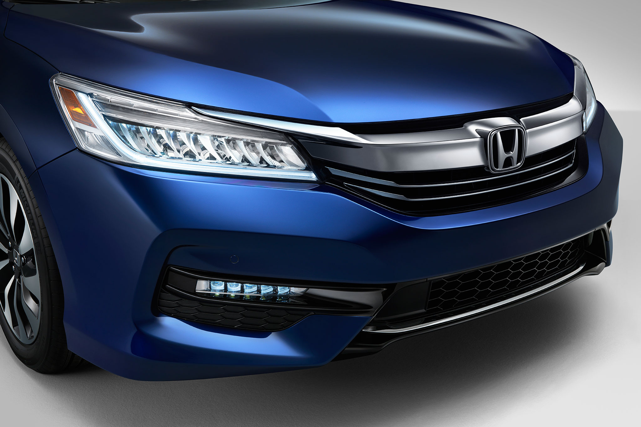 2017 Honda Accord Hybrid Gets More Improved Efficiency Show More