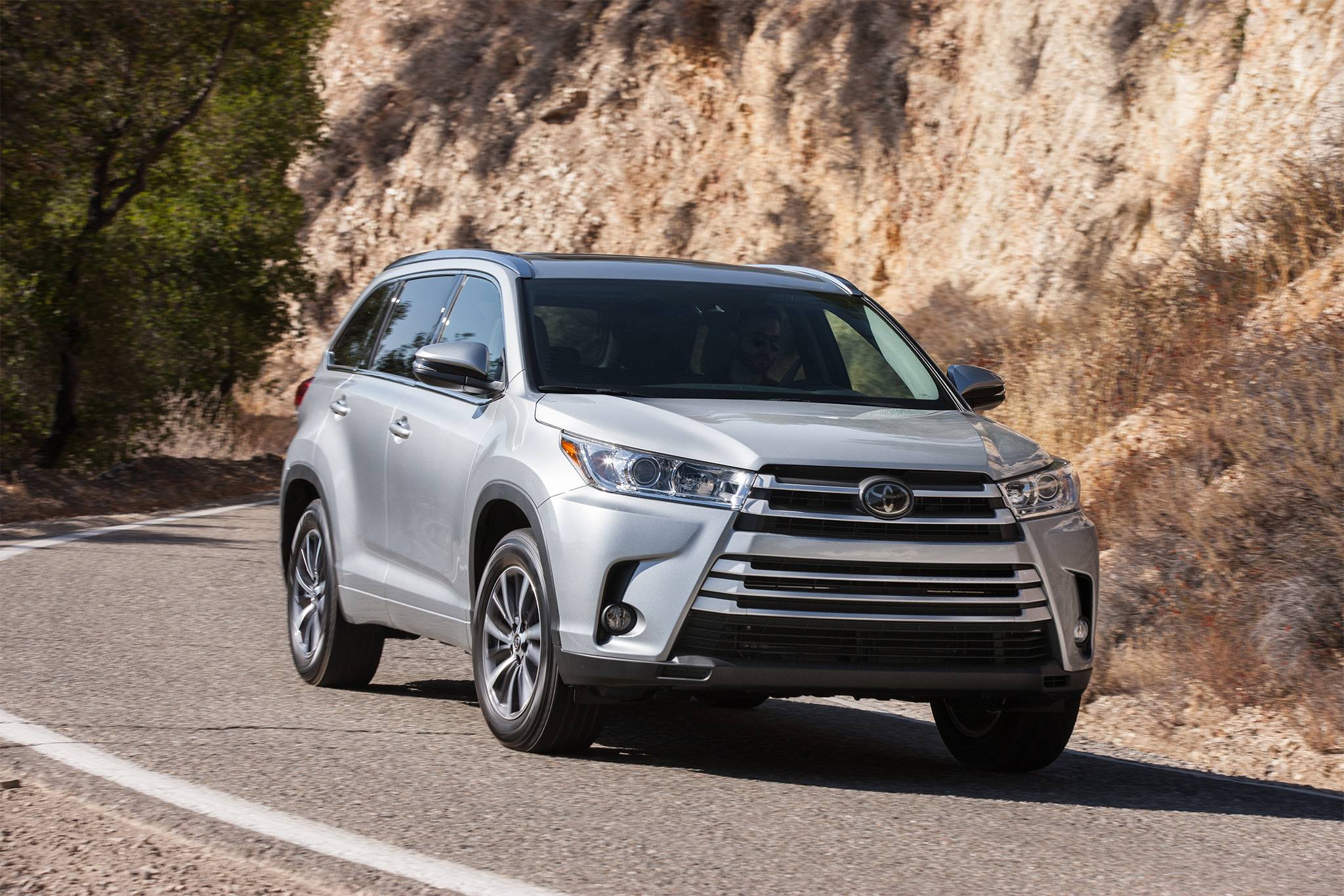 2017 Toyota Highlander Receives Updates For The High Road Show More