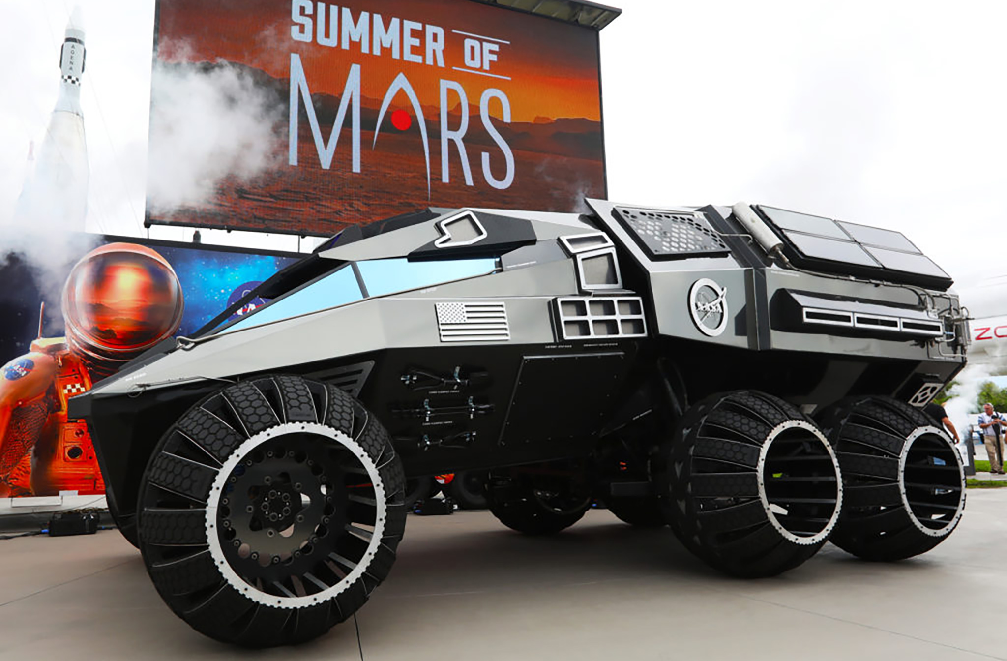 Mars Rover Concept Debuts with New Exhibit at Kennedy Space Center ...