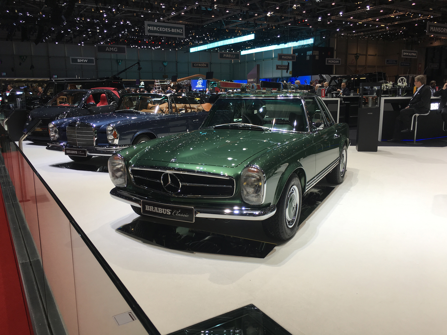 Brabus Mercedes Benz 280 SL Pagoda 40