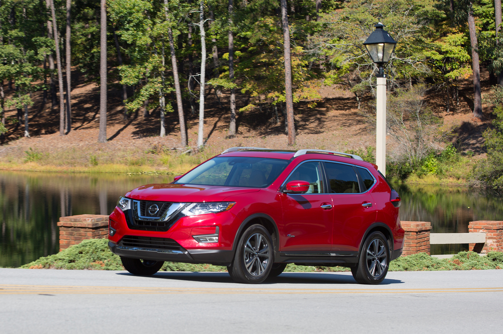 2018 Nissan Rogue Hybrid Gets Small Price Hike And An Extra Usb Port Show More